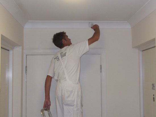Decorating Tips – Preparing your walls for painting
